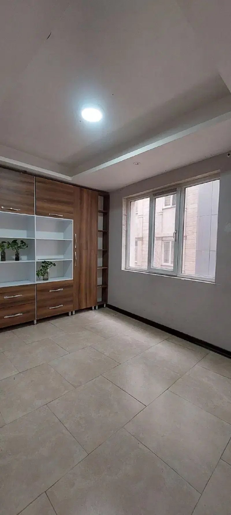 اداری 75 متری دو خوابه در پیام نور ساری14562038731