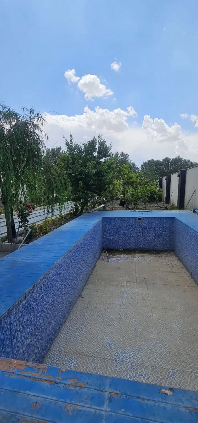 آپارتمان 1000 متری دو خوابه در سهیلیه کرج14566038820