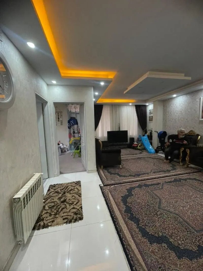 آپارتمان 70 متری دو خوابه در وائین شهریار با وام14568938886