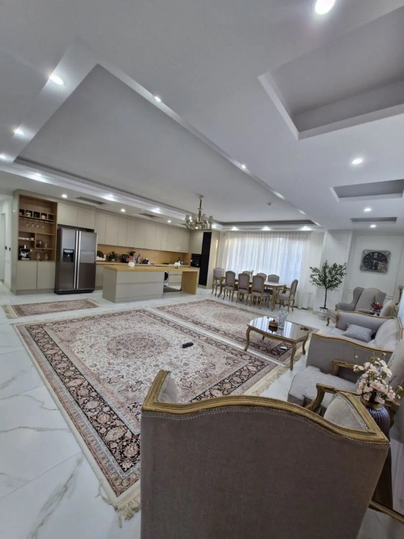 آپارتمان 145 متری سه خوابه در وائین شهریار14569138890