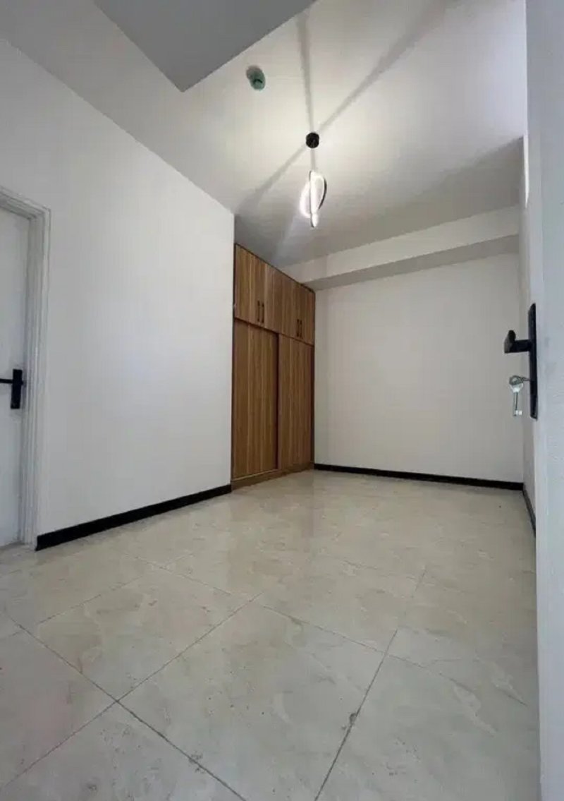 آپارتمان 101 متری دو خوابه در فاز 6 پرند14569738906