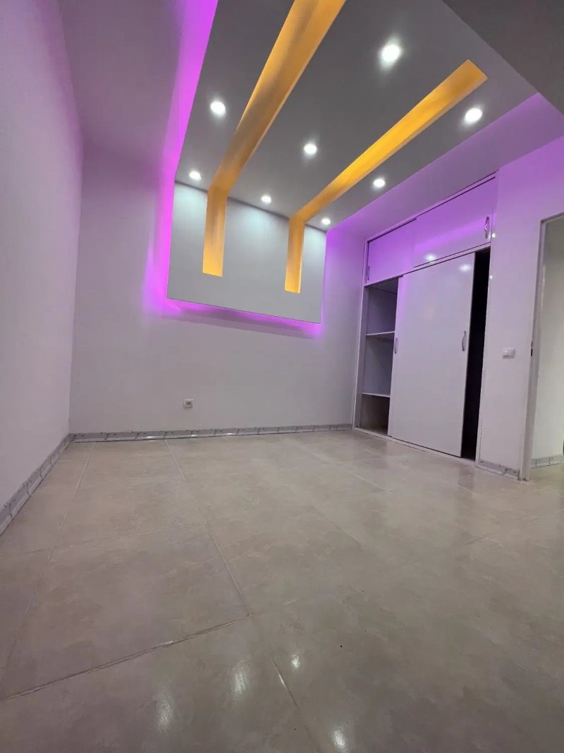 آپارتمان 104 متری دو خوابه در فاز 6 پرند14569938914
