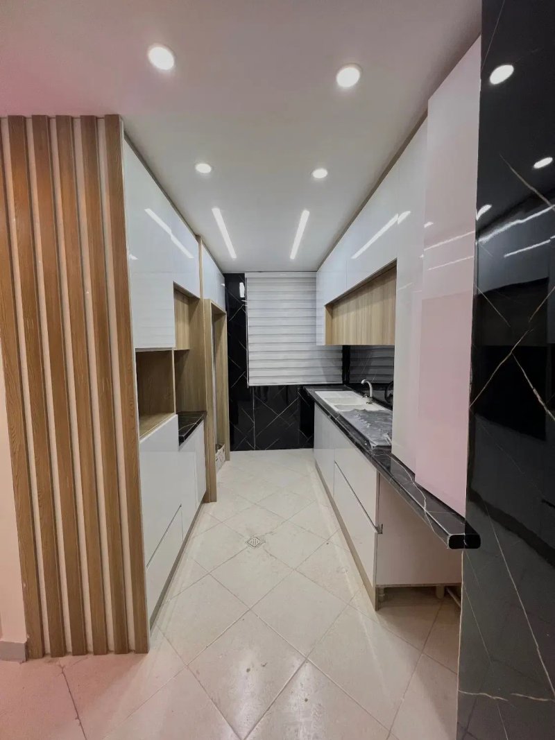 آپارتمان 99 متری دو خوابه در فاز 6 پرند14570038920
