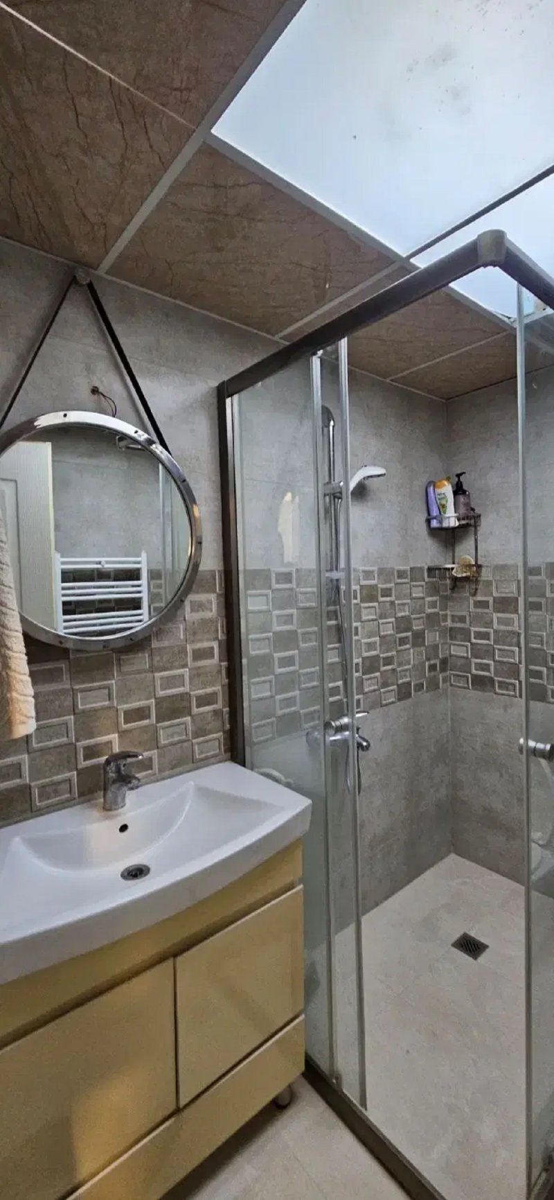 آپارتمان 200 متری سه خوابه در چالوس14572138942