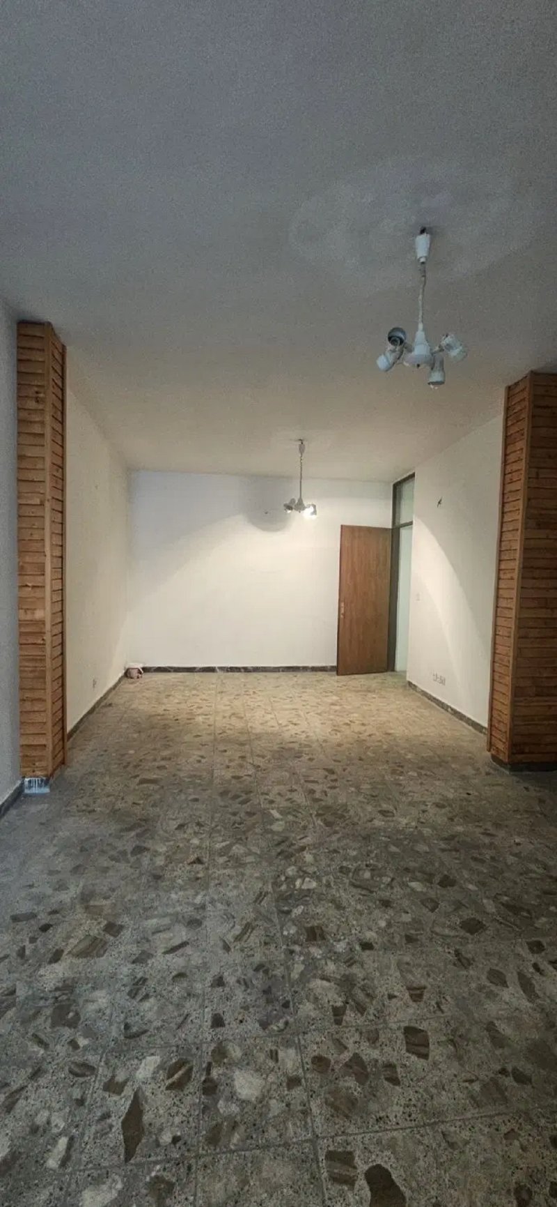 اداری 100 متری یک خوابه در چالوس