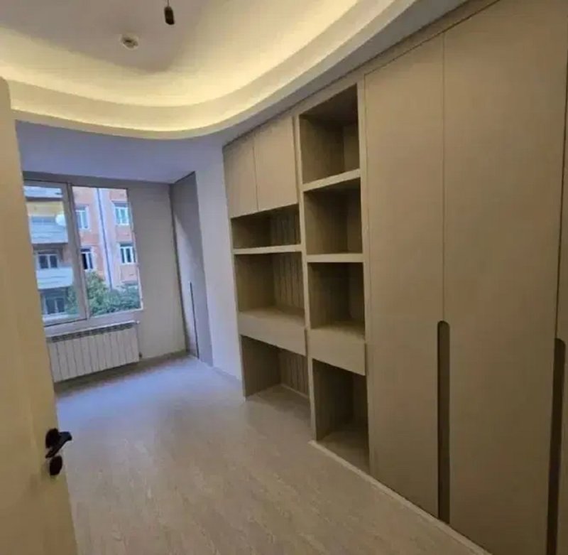آپارتمان 86 متری دو خوابه در فاز 2 پرند14578739134