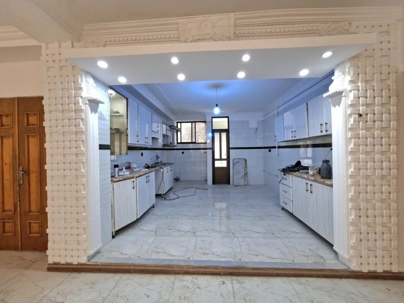 آپارتمان 105 متری دو خوابه در خیابان تهران قائم شهر14581339208