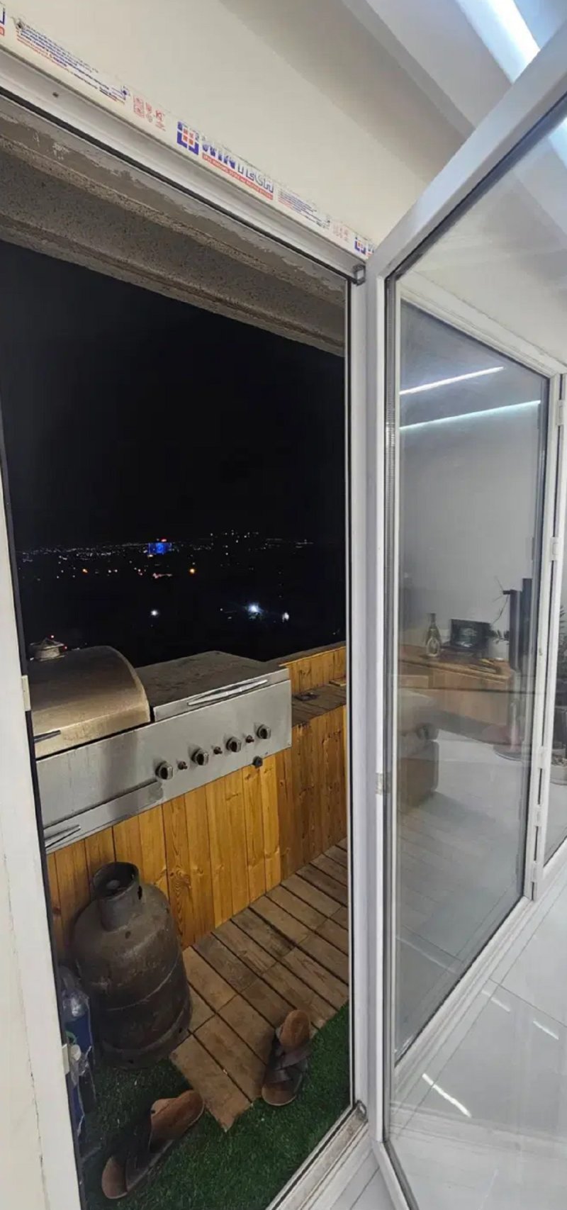 آپارتمان 143 متری سه خوابه در سعادت آباد تهران14587839331