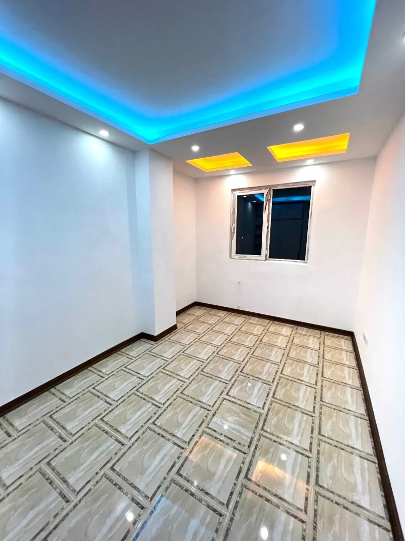 آپارتمان 106 متری دو خوابه در فاز 6 پرند14588739366
