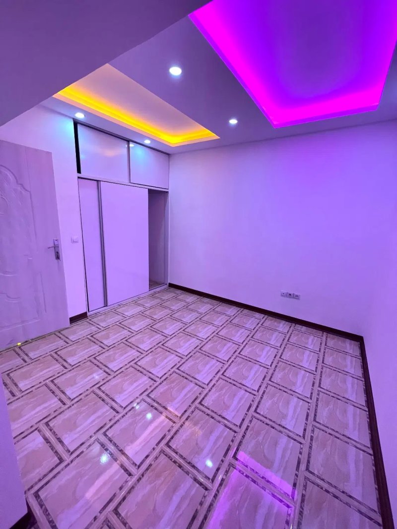 آپارتمان 106 متری دو خوابه در فاز 6 پرند14588739367