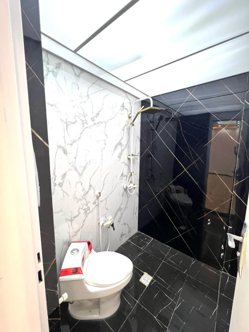 آپارتمان 106 متری دو خوابه در فاز 6 پرند14588739368
