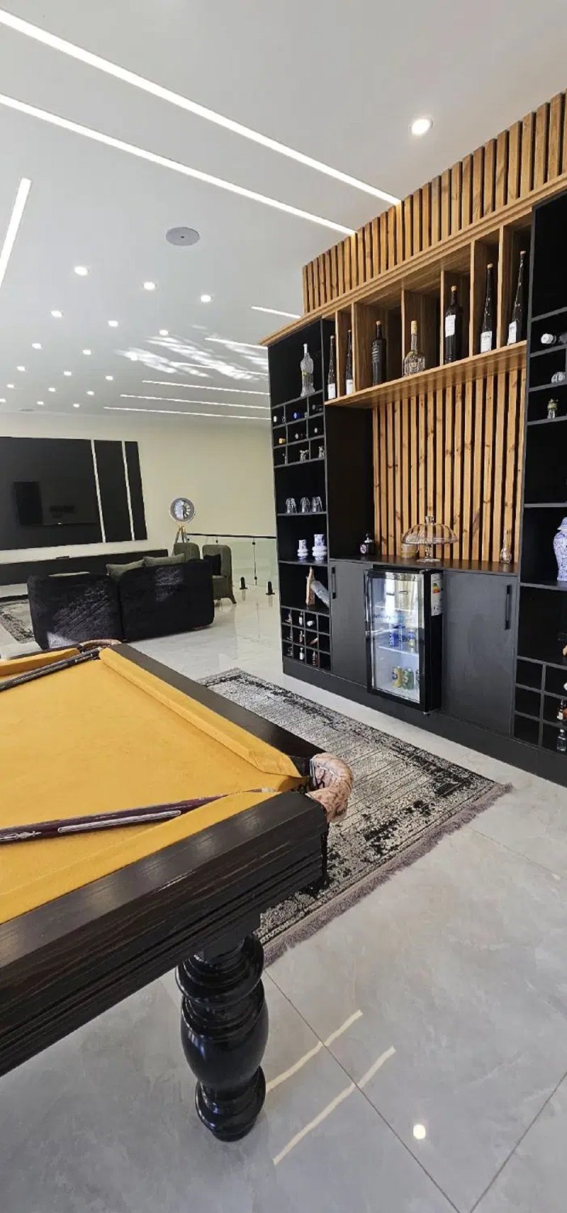 ویلا 430 متری چهارخوابه در سهیلیه کرج14592039450