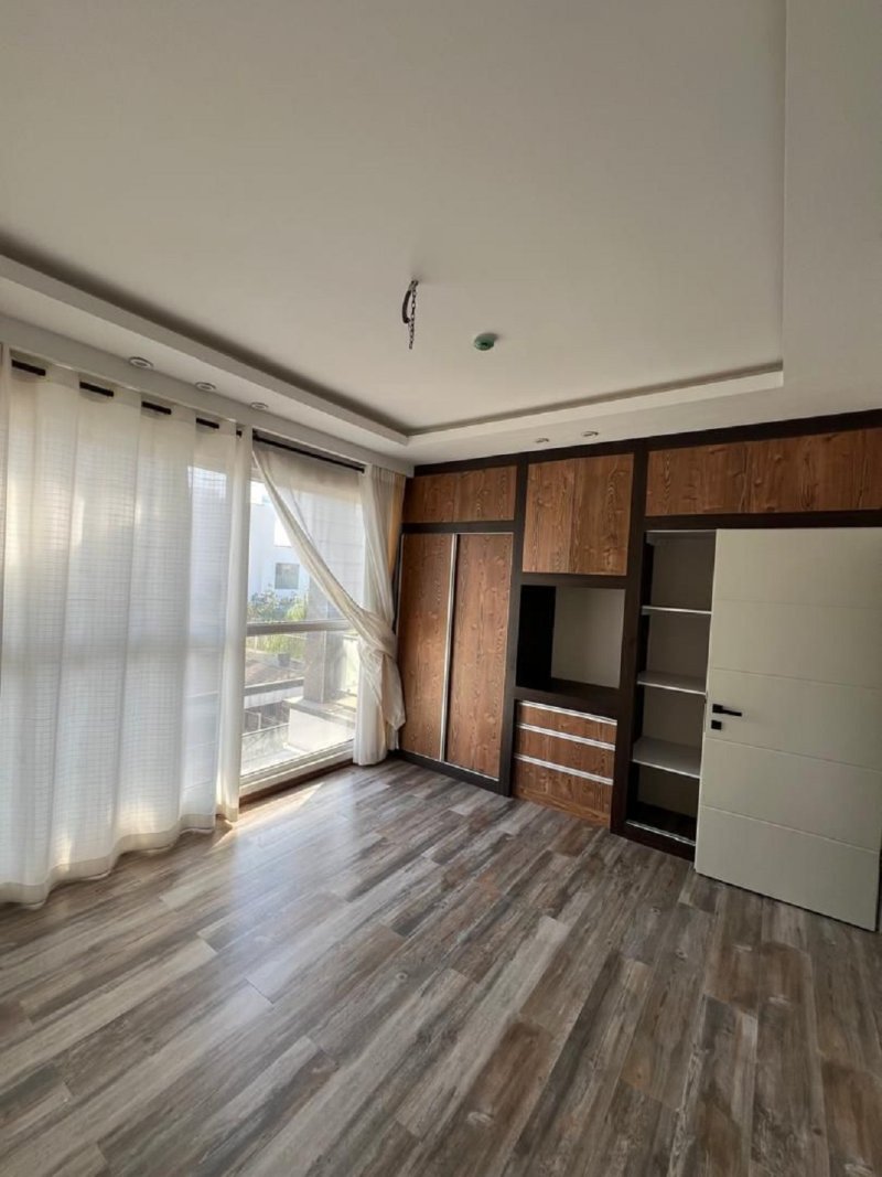 ویلا 1000 متری چهارخوابه در طاووسیه کرج14593539481