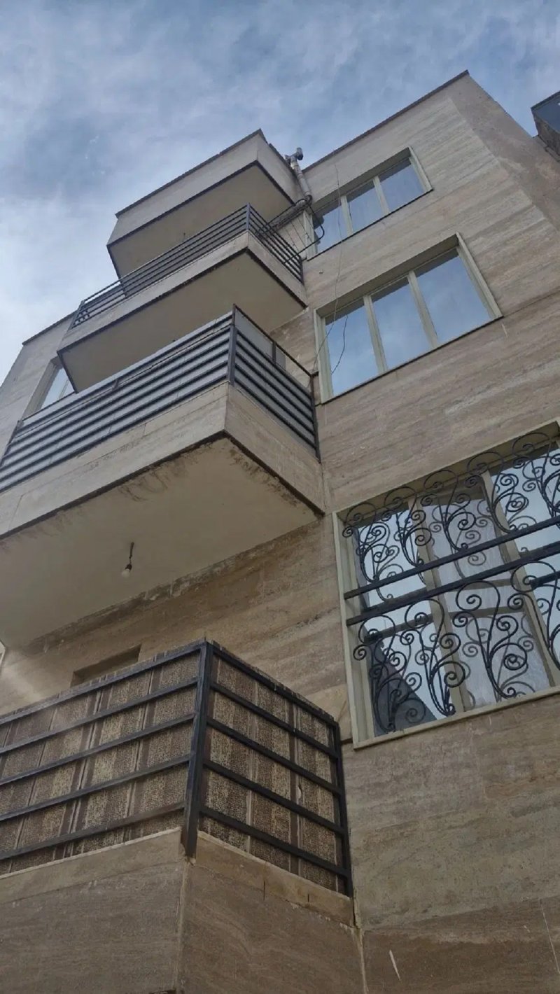 آپارتمان 70 متری دو خوابه در وائین شهریار14594439505