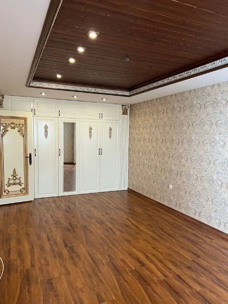 آپارتمان 250 متری سه خوابه در دانش ساری14599939637