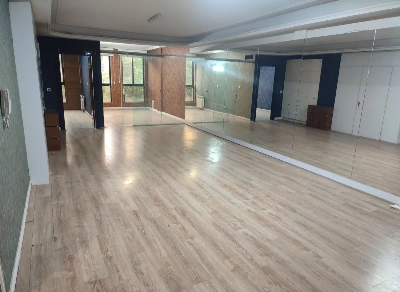 آپارتمان 90 متری دو خوابه در جردن تهران14621039721