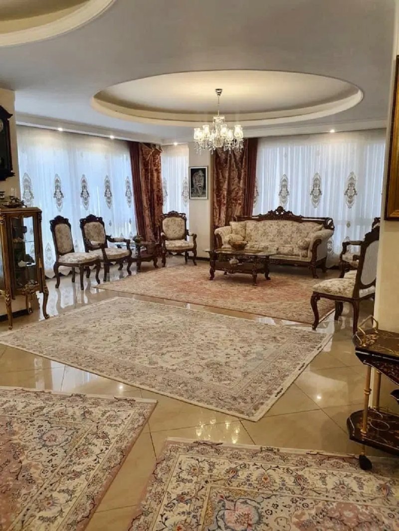 آپارتمان 120 متری دو خوابه در سازمان برنامه شمالی تهران