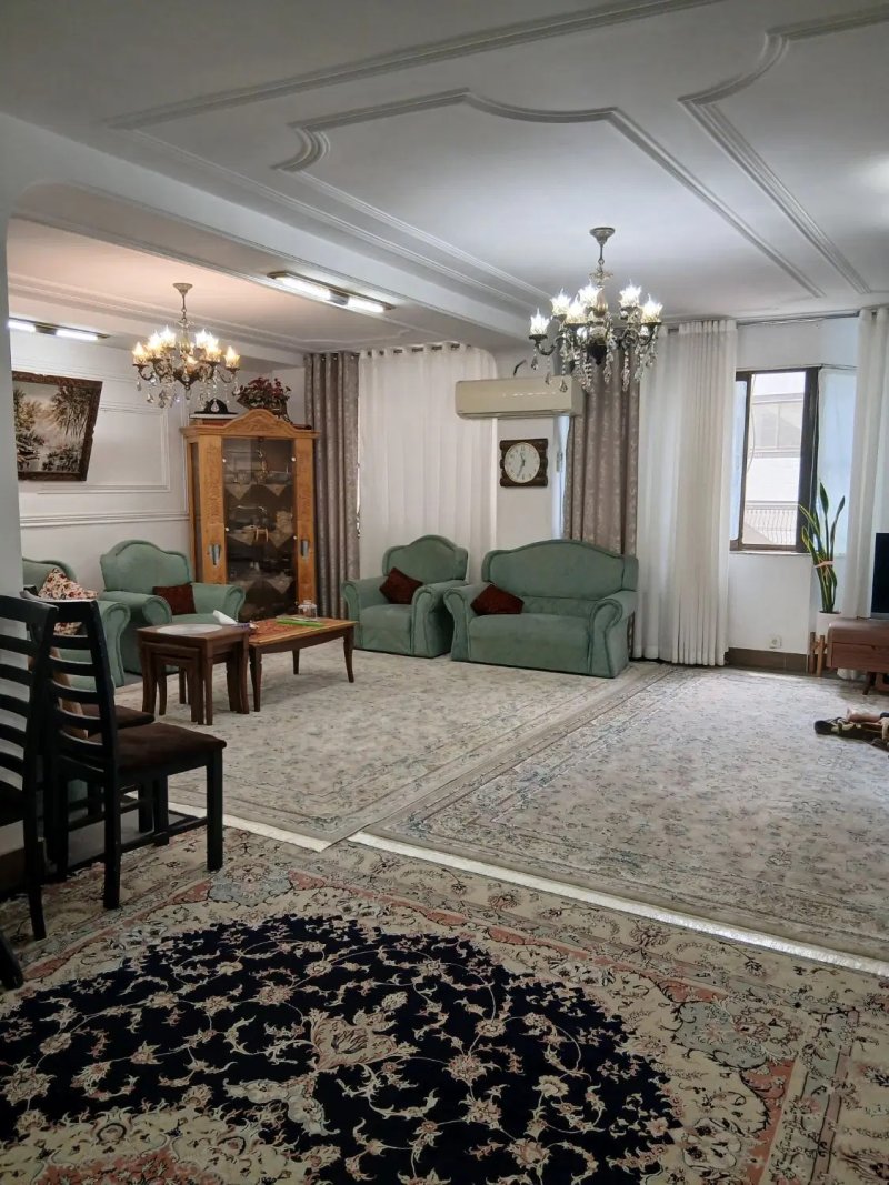 آپارتمان 105 متری دو خوابه در خیابان تهران قائم شهر14647439872