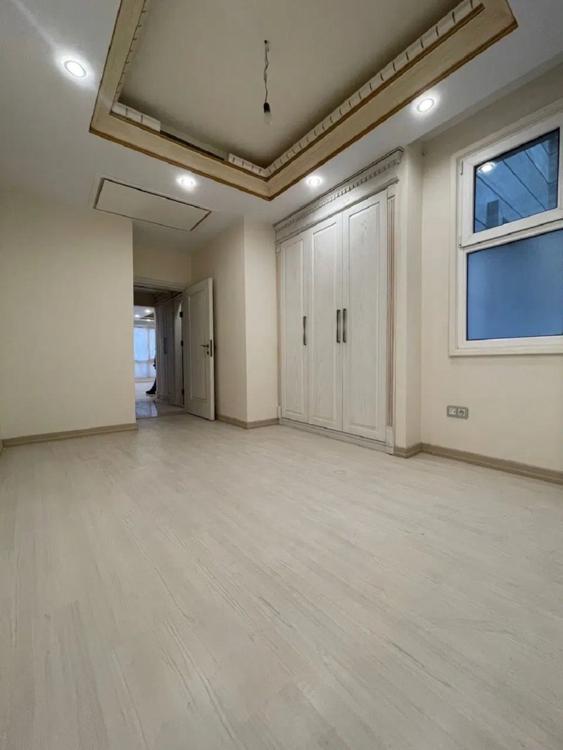 آپارتمان 175 متری سه خوابه در کامرانیه تهران14663539960