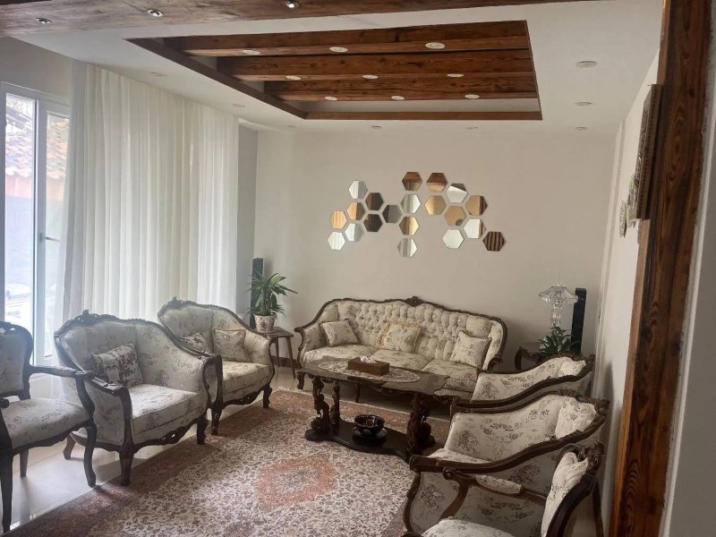 خانه 170 متری دو خوابه در کوی شفا ساری