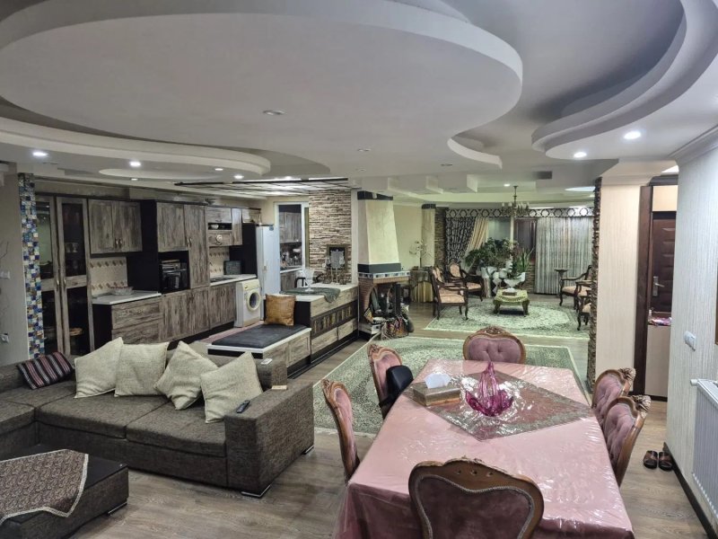 آپارتمان 220 متری سه خوابه در کوی برق ساری14680540065