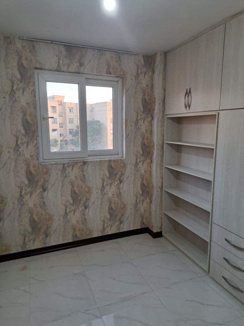 آپارتمان 80 متری دو خوابه در فاز ۲ بهارستان14695740220