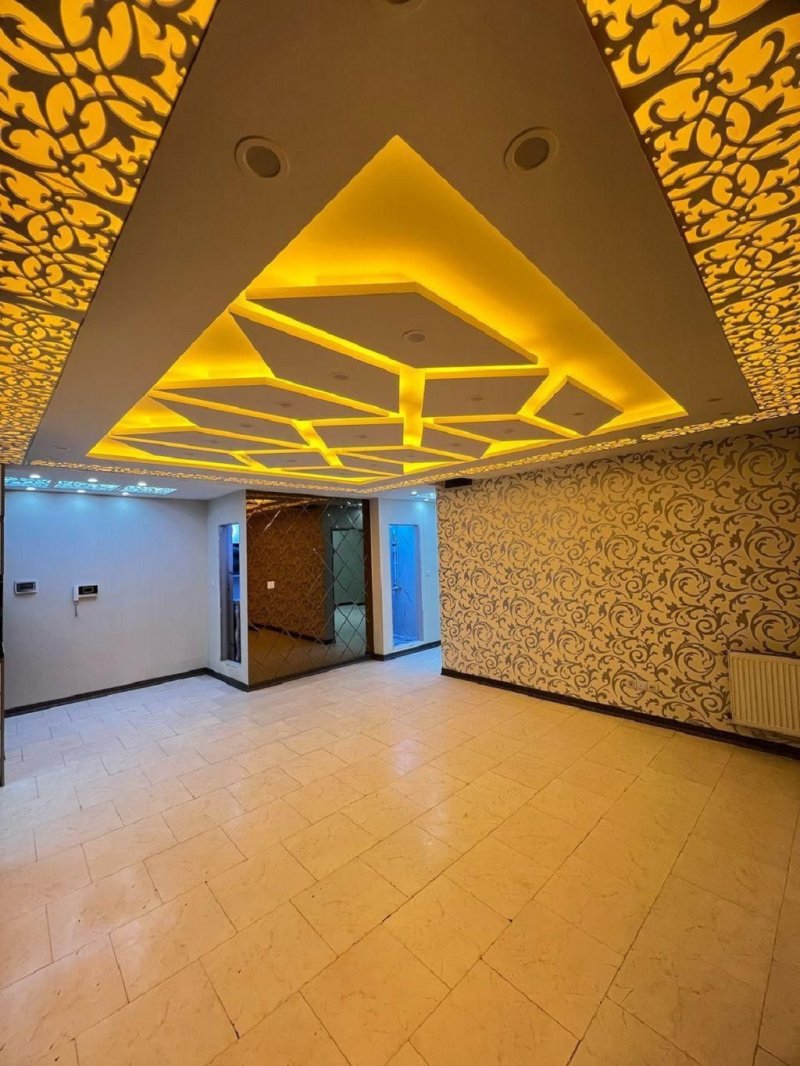 آپارتمان 103 متری دو خوابه در فاز 6 پرند14696240240