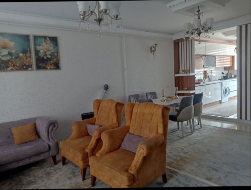 خانه 110 متری یک خوابه در ازناو ملایر1264374025