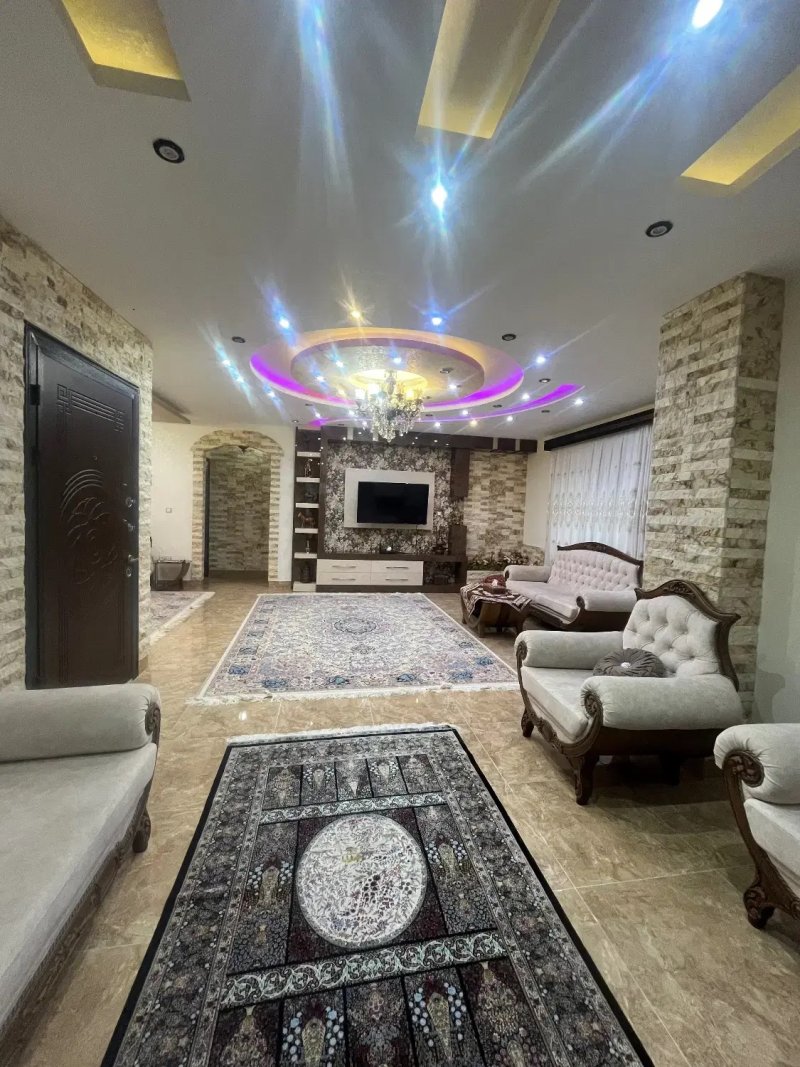 ویلا 1000 متری سه خوابه در مهدشت ساری