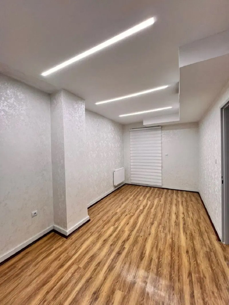 آپارتمان 100 متری دو خوابه در فاز 6 پرند14702340305