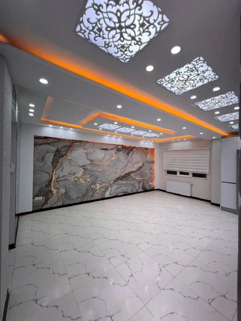 آپارتمان 90 متری دو خوابه در فاز 2 پرند14702940317