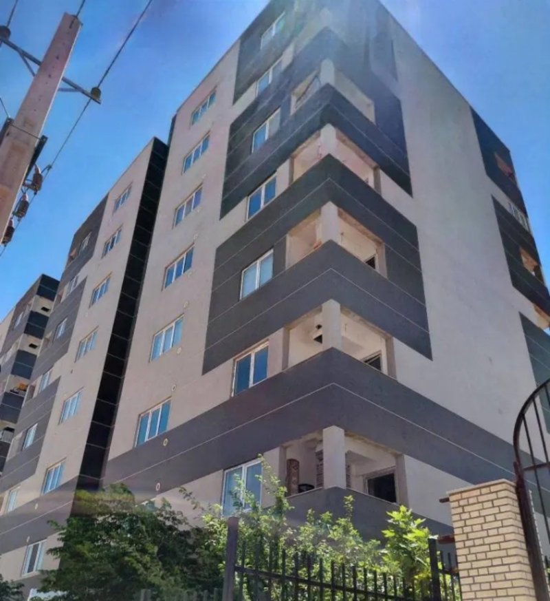 آپارتمان 81 متری دو خوابه در فاز 2 پرند