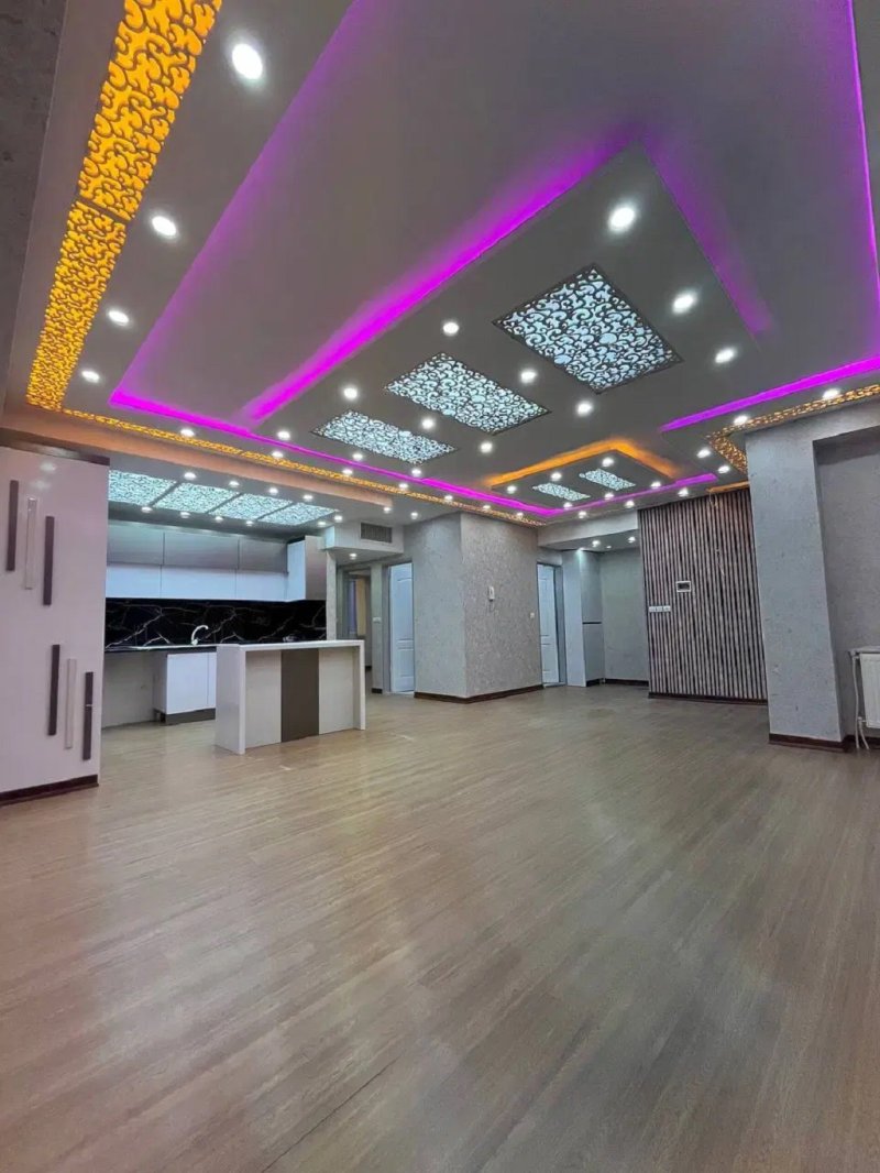 آپارتمان 95 متری دو خوابه در فاز 6 پرند