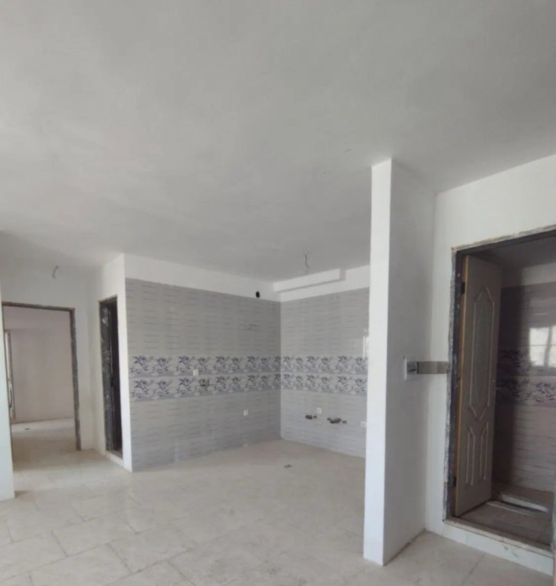 آپارتمان 79 متری دو خوابه در فاز 2 پرند14704540345