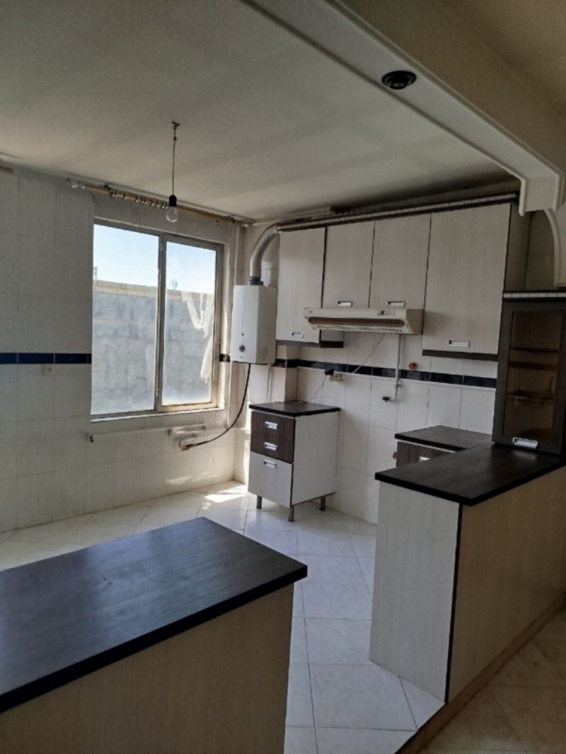 آپارتمان 82 متری دو خوابه در خیابان اراک ملایر1264394038