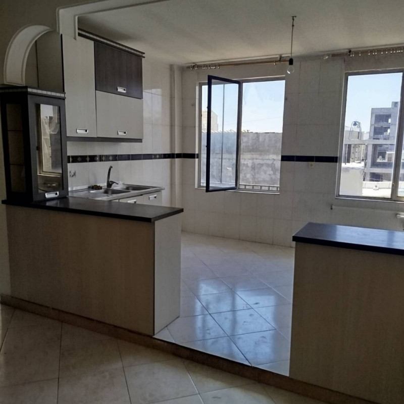 آپارتمان 82 متری دو خوابه در خیابان اراک ملایر1264394039