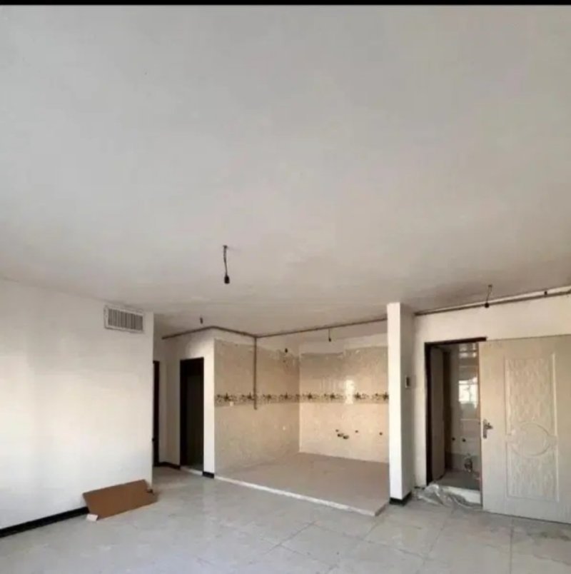 آپارتمان 83 متری دو خوابه در فاز 6 پرند14715940407