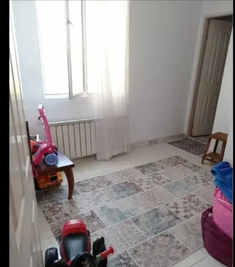 آپارتمان 84 متری دو خوابه در فاز 6 پرند14716640426