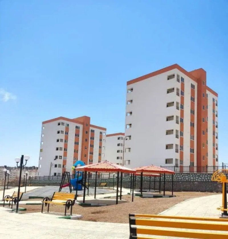 آپارتمان 84 متری دو خوابه در فاز 6 پرند14717140440