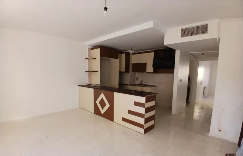 آپارتمان 76 متری دو خوابه در فاز 6 پرند14718540459