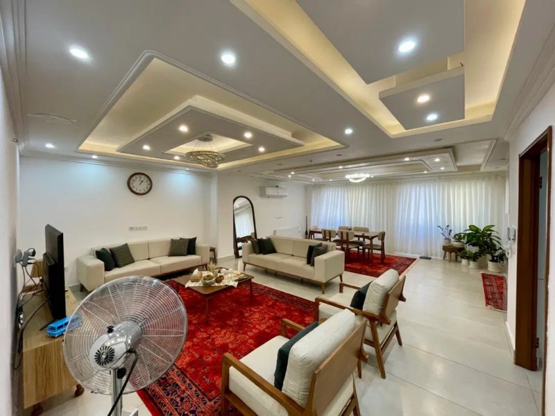 آپارتمان 180 متری سه خوابه در میدان خزر ساری