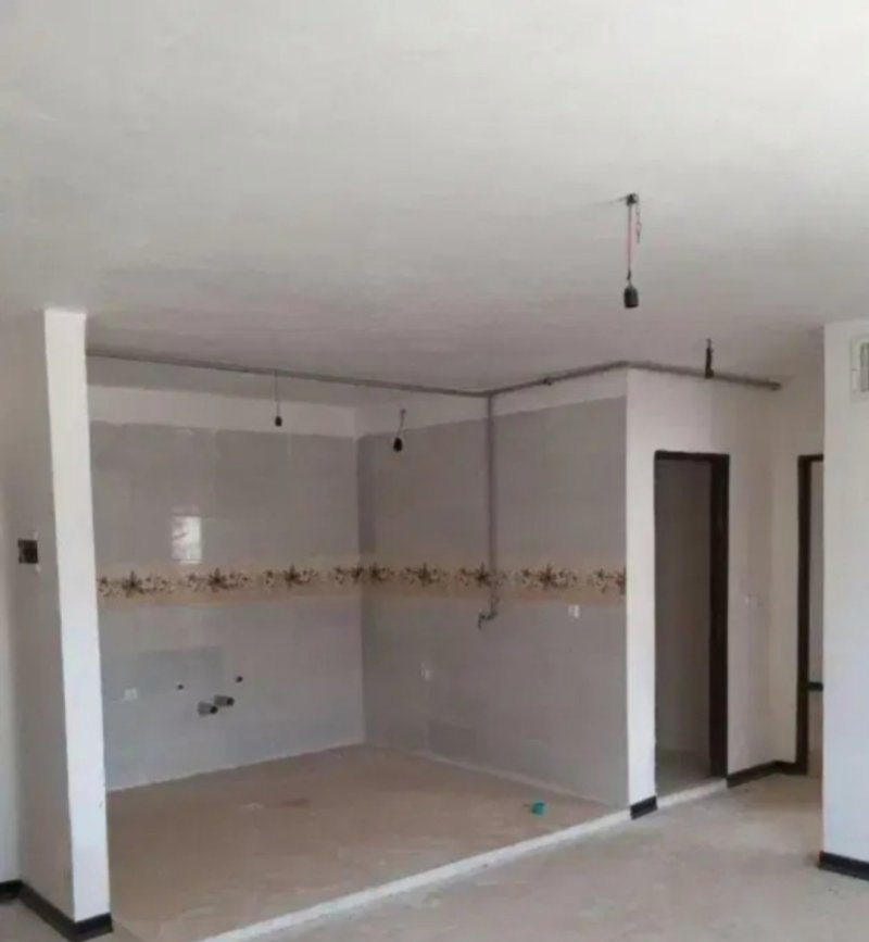 آپارتمان 79 متری دو خوابه در فاز 6 پرند14743040609