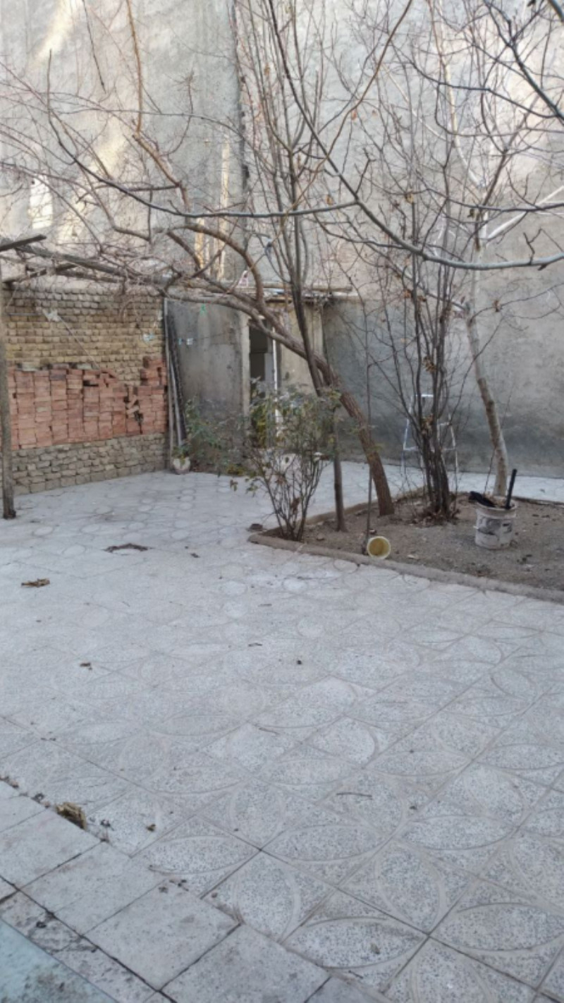ویلا 270 متری دو خوابه در ملایر1264424063