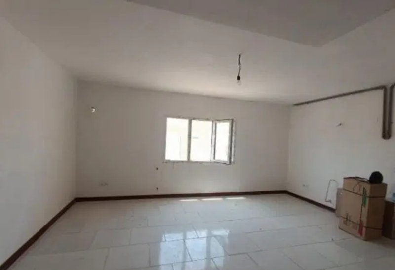 آپارتمان 84 متری دو خوابه در فاز 4 پرند14756040700