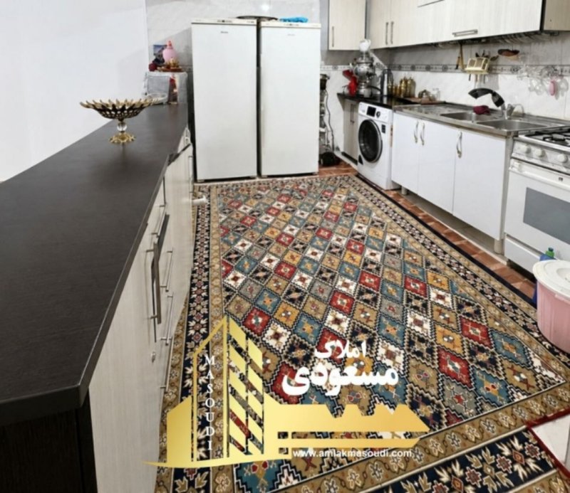 آپارتمان 96 متری دو خوابه در امیریه شهریار