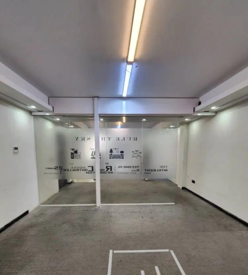 اداری 480 متری چهارخوابه در یوسف آباد تهران14758040747