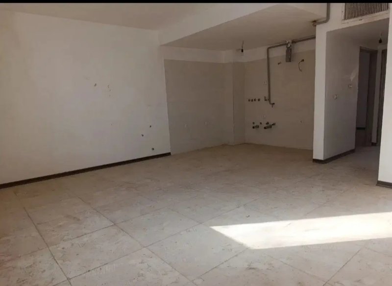 آپارتمان 83 متری دو خوابه در فاز 6 پرند14759140788
