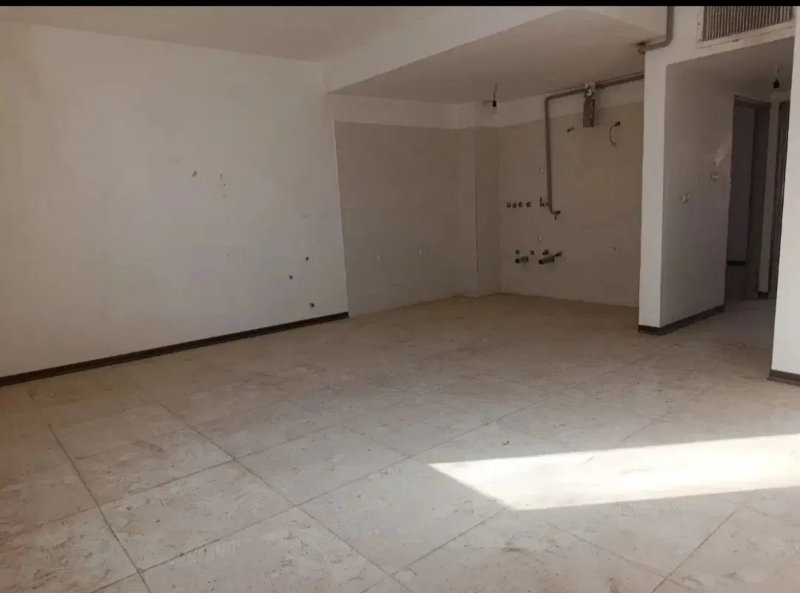 آپارتمان 82 متری دو خوابه در فاز 6 پرند14759440797