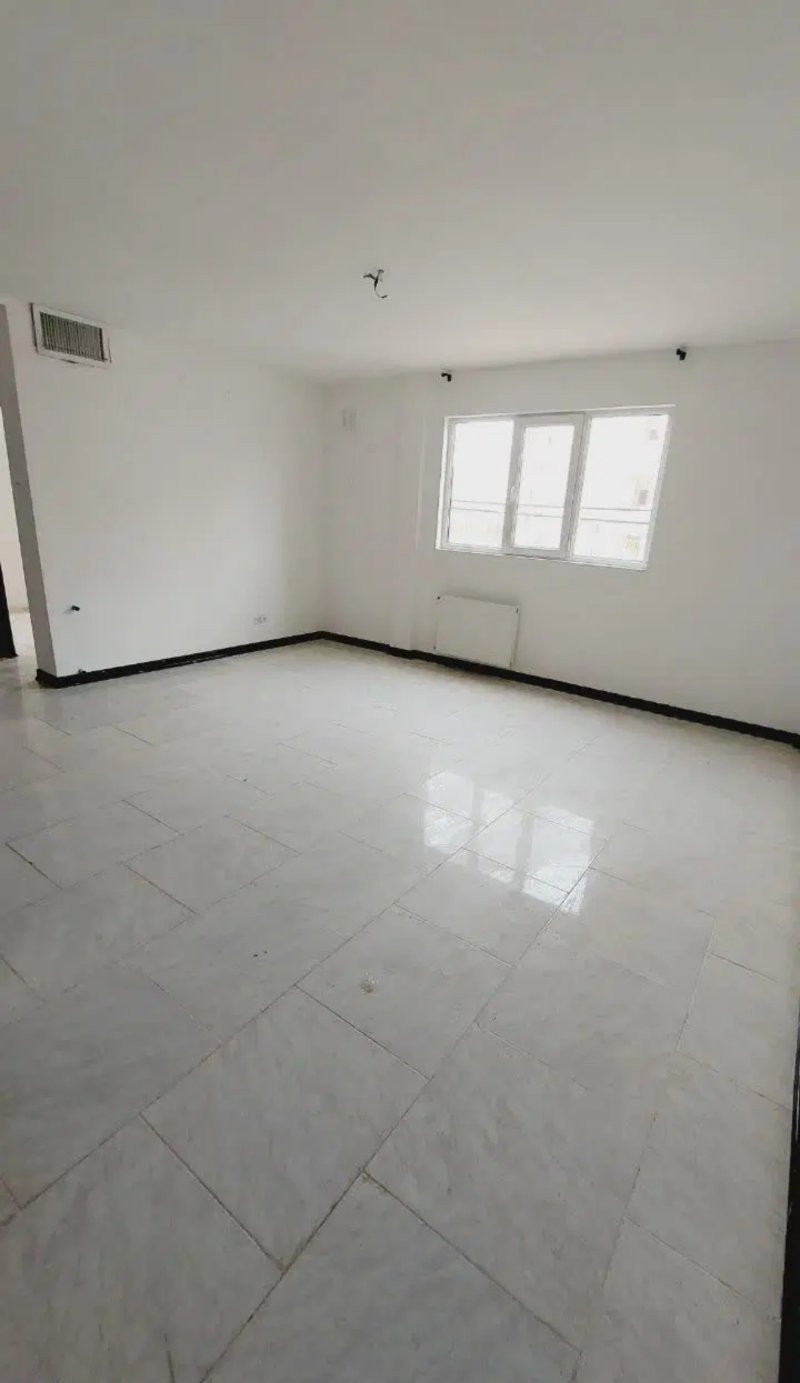 آپارتمان 83 متری دو خوابه در فاز 6 پرند14759740805