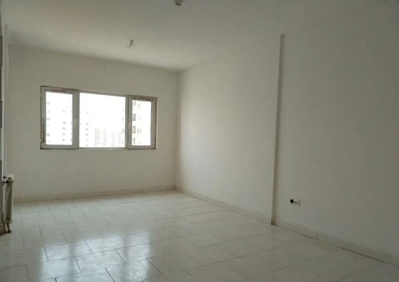 آپارتمان 83 متری دو خوابه در فاز 6 پرند14760640829